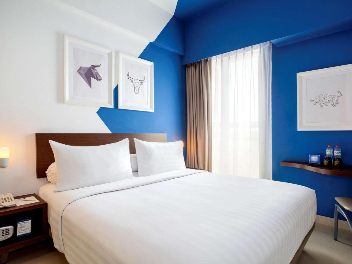 Ibis Budget Cikarang Festival Бекаси Екстериор снимка