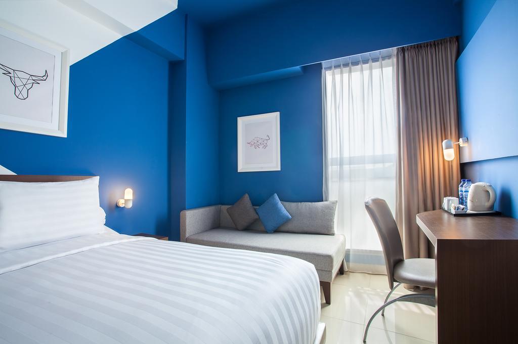 Ibis Budget Cikarang Festival Бекаси Екстериор снимка